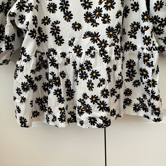 Vestique Floral Puff Sleeve Peplum Top | Black & White Daisy Print Sz S EUC - Picture 5 of 11